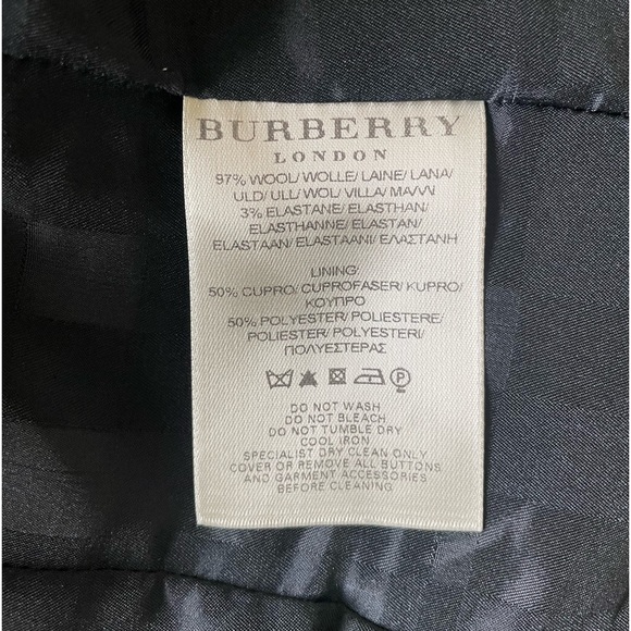 Size 4 Like New Authentic Burberry Blazer - Picture 6 of 17